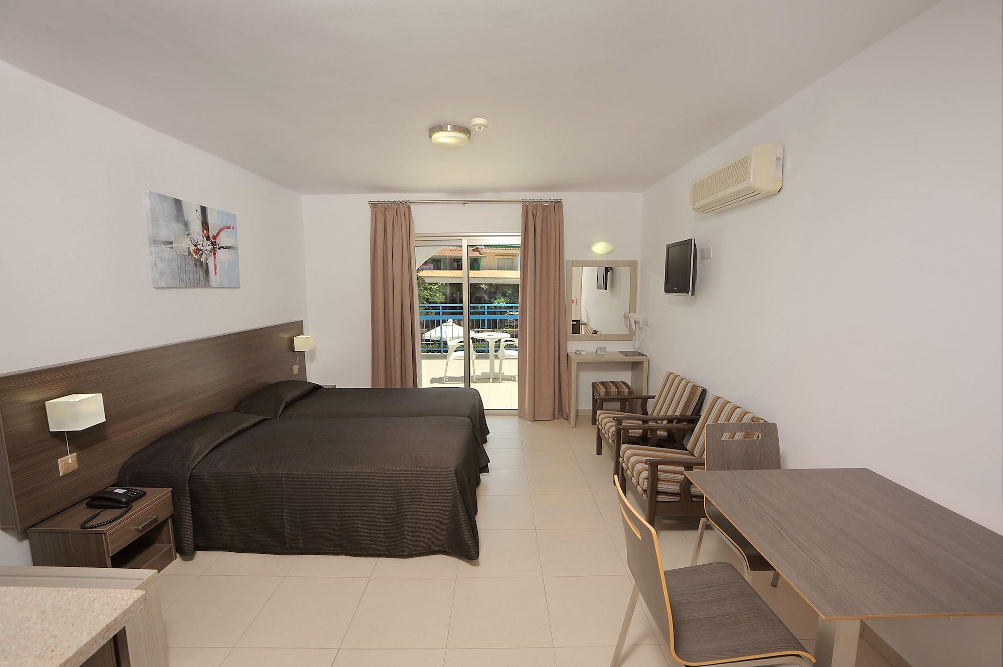 Petrosana Hotel Apartments Айя-Напа Экстерьер фото