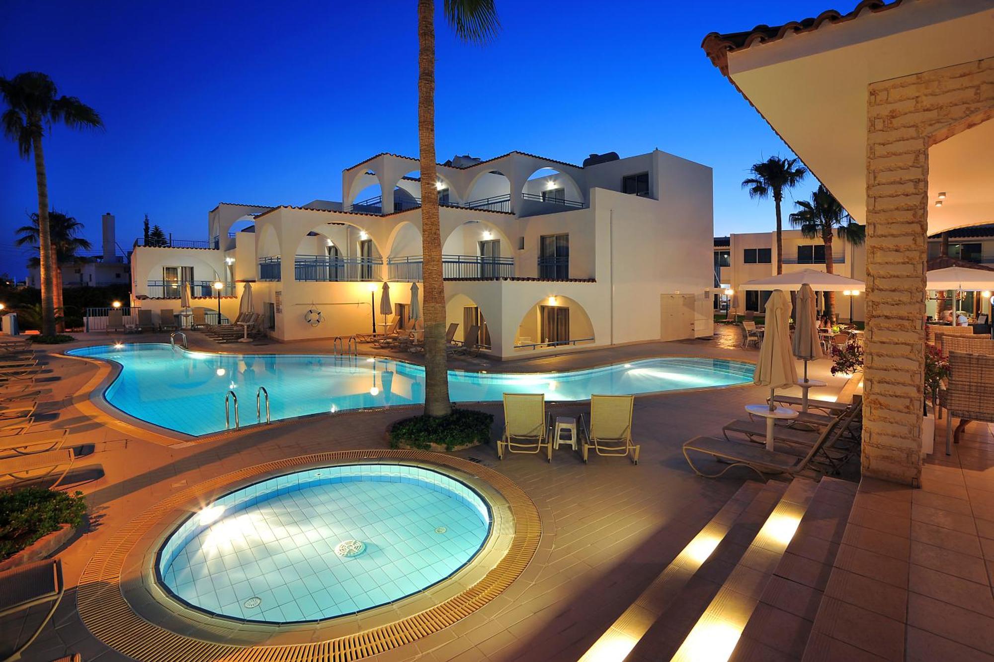 Petrosana Hotel Apartments Айя-Напа Экстерьер фото