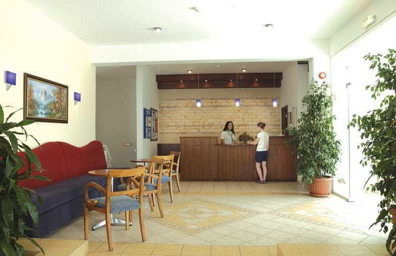 Petrosana Hotel Apartments Айя-Напа Экстерьер фото